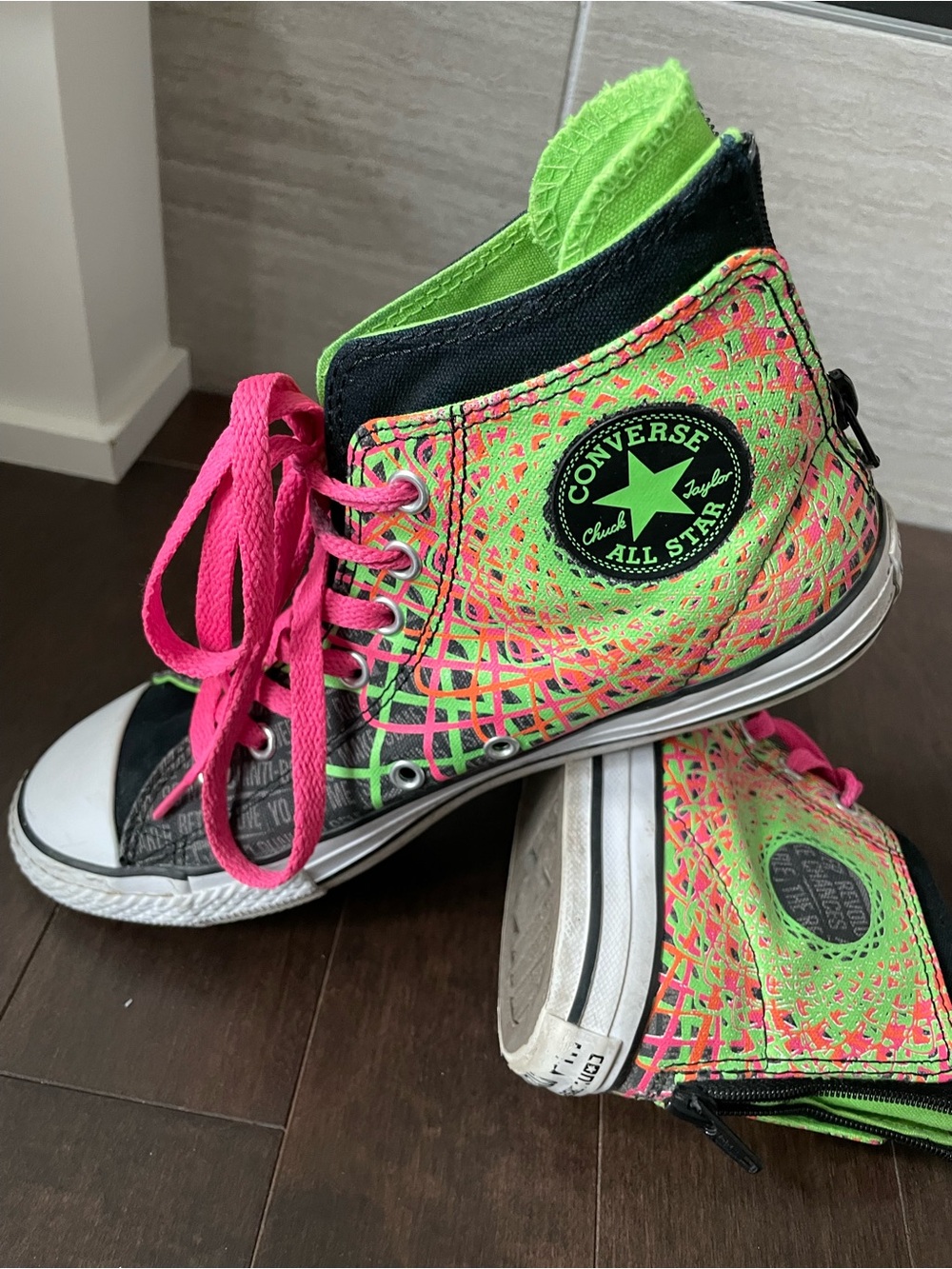 Converse All Star Neon Retro High Top Sneaker Youth 5 or Women 6.5 - Picture 7 of 11